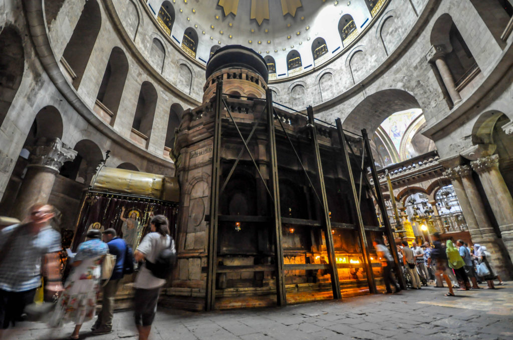 The Holy Aedicule in the Church of the Holy Sepulchre in Jerusalem was restored with the help of a high-resolution 3D model.