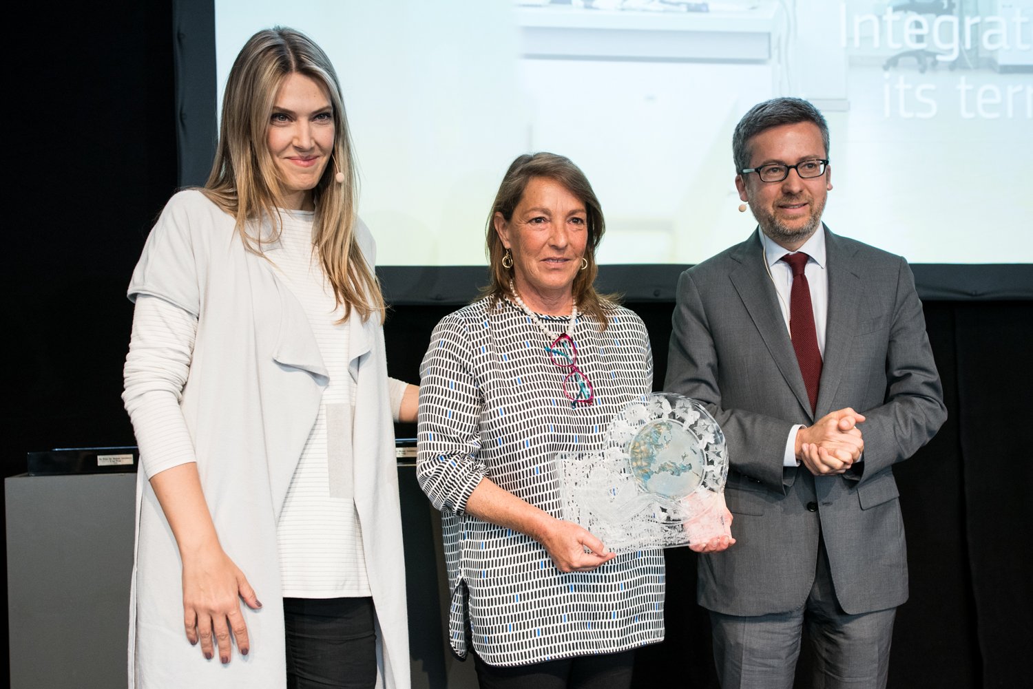 First prize was awarded to Dr Gabriella Colucci, whose companies identify active plant-based molecules for the cosmetics industry.