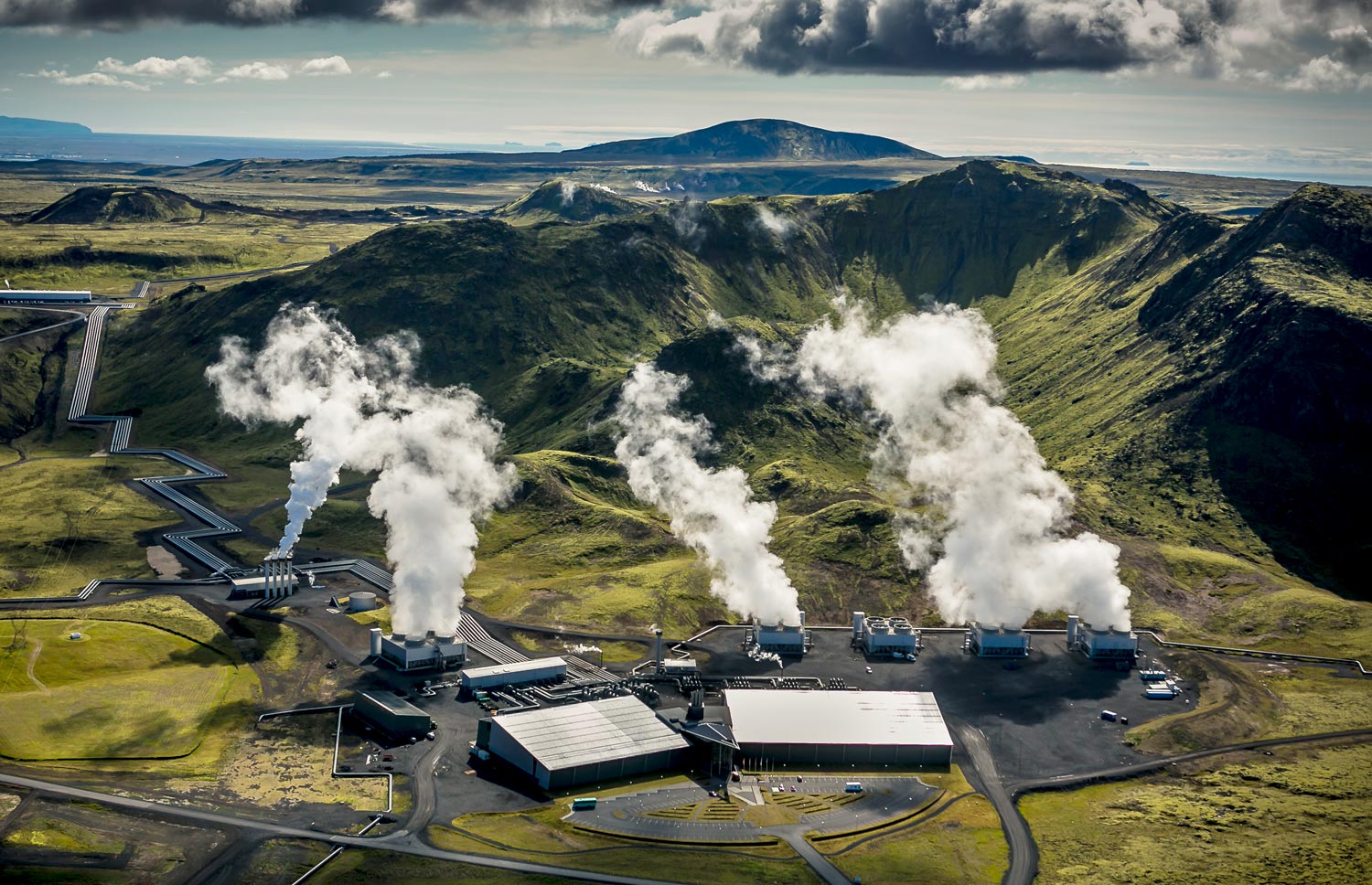 Scientists at Hellisheidi geothermal power plant in Iceland have demonstrated a carbon capture and storage cycle at half the cost of previous estimates.