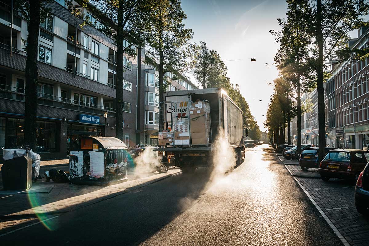 Urban goods deliveries add to traffic congestion, noise and pollution. Image credit - Andrew Kambel/ Unsplash