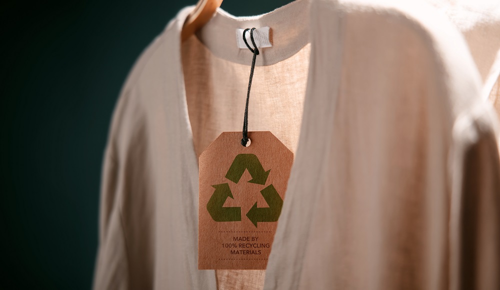 Clothing manufacturers aim to get fashionable with greener practices –  Horizon Magazine Blog